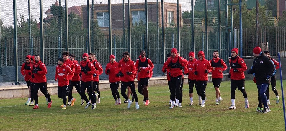 Məşqlər bərpa olundu